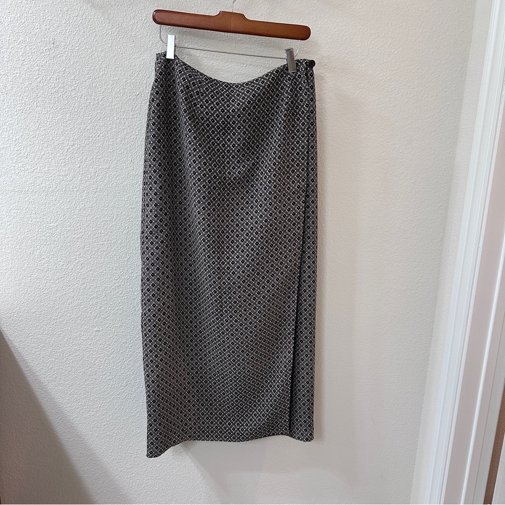 Geoffrey Beene Sport wrap maxi skirt. Black with gray print. Size 14